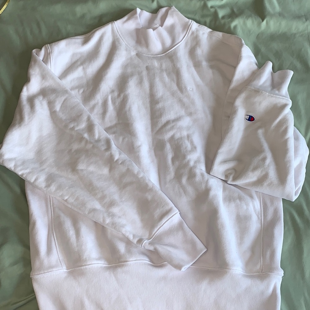 Champion White Sweater Turtle Neck